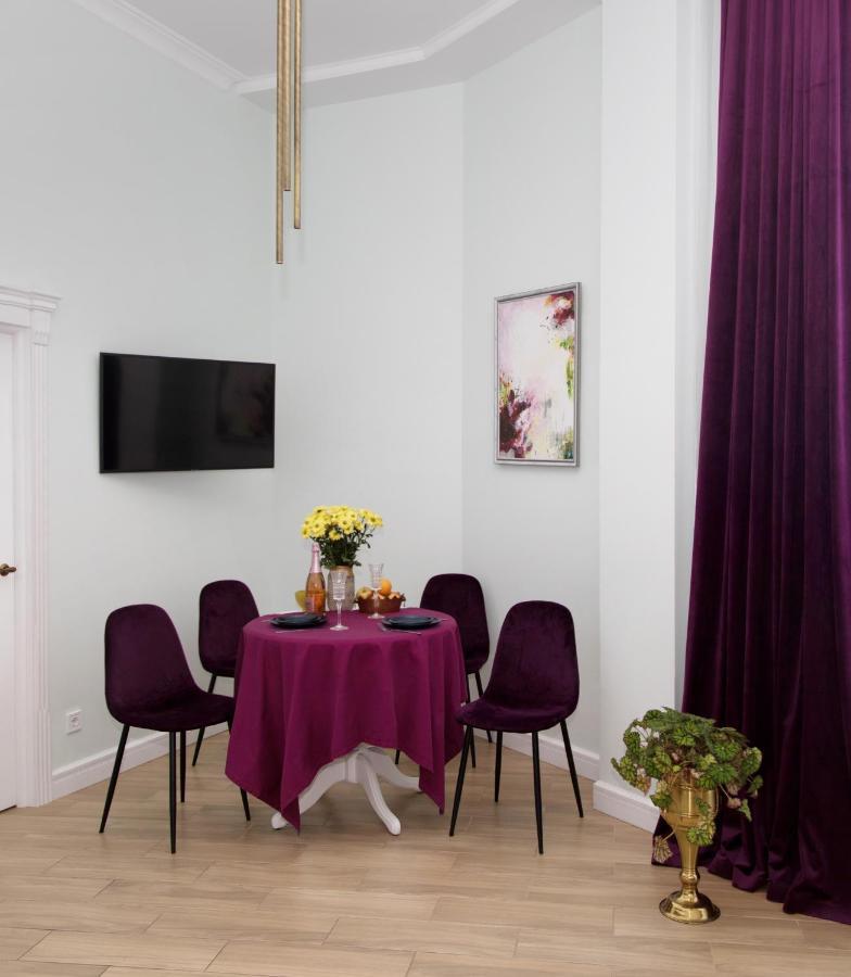Apart Hotel Greenwood Near Sea Одеса Екстериор снимка